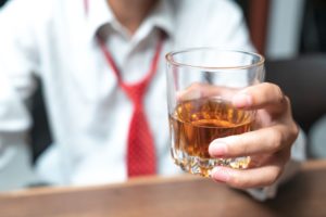 Lee más sobre el artículo El alcohol acorta la vida